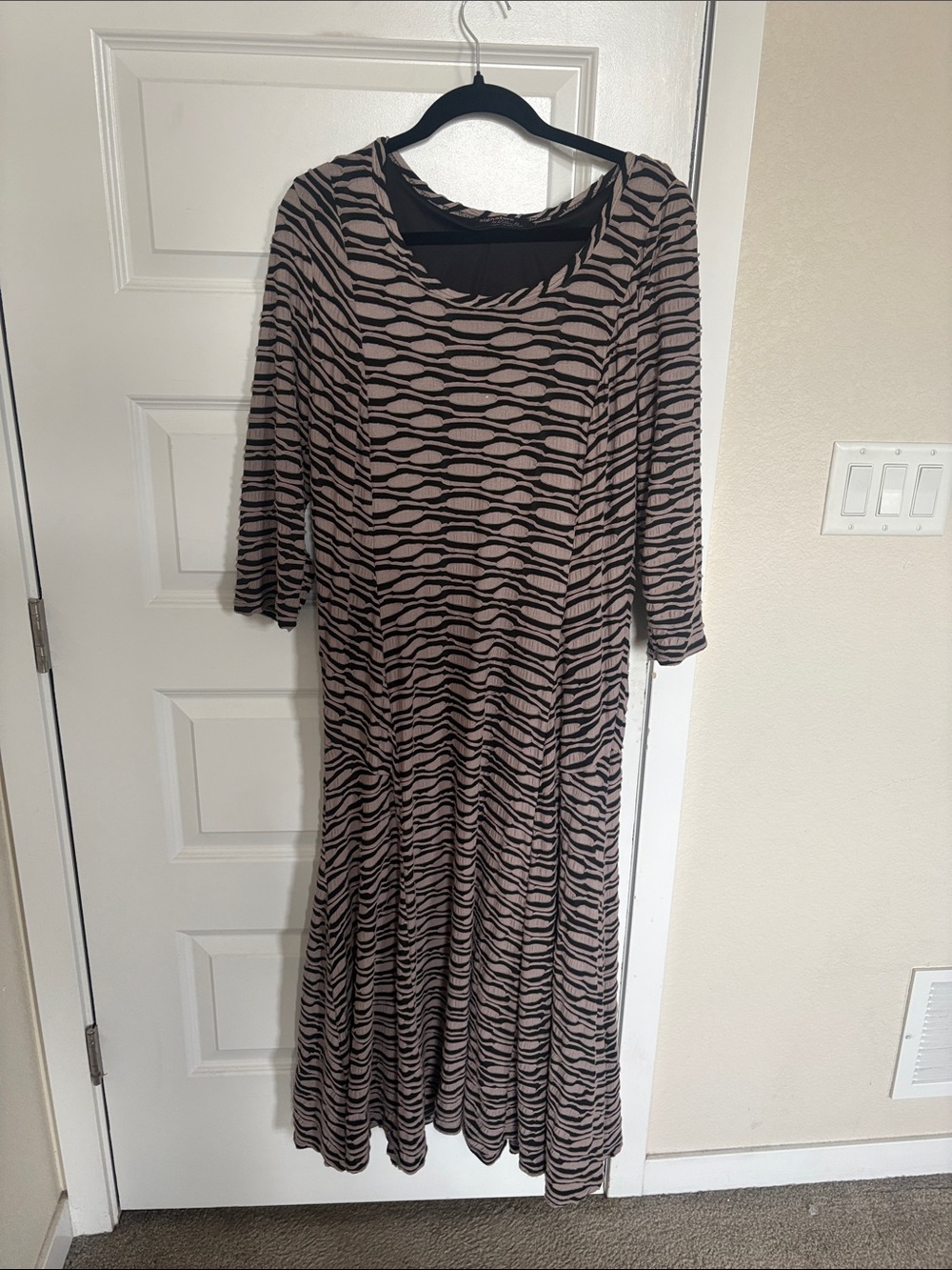 Signature by Robbie Bee Taupe and Black Patterned Maxi Dress